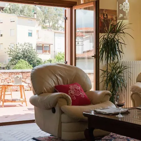 Corrasi Luxury فيلة أوليينا